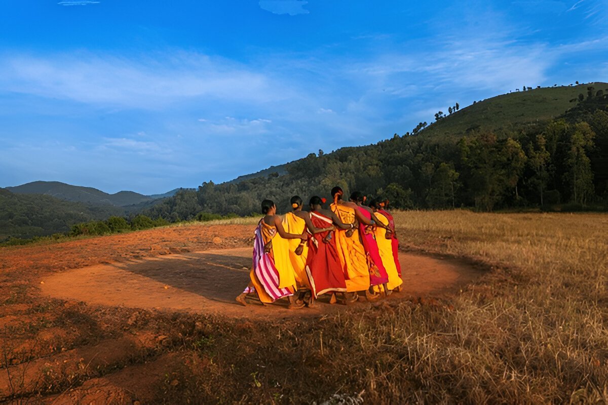 TRIBAL DANCE AT LAMBASINGI